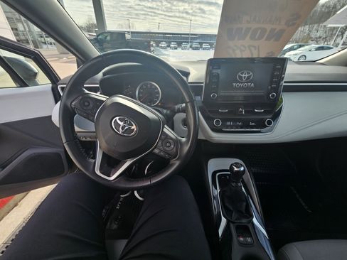 Used 2020 Toyota Corolla SE image 17