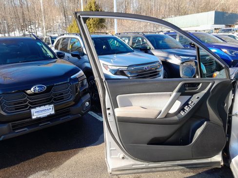 Used 2016 Subaru Forester 2.5i Premium w/ All-Weather Package image 9