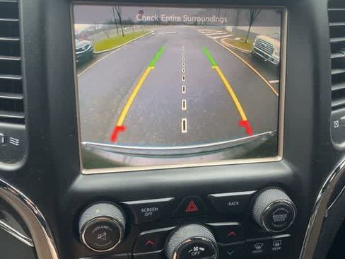 Used 2016 Jeep Grand Cherokee Overland image 19