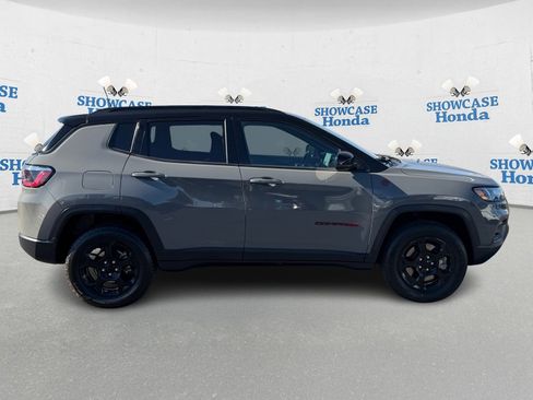 Used 2023 Jeep Compass Trailhawk image 9