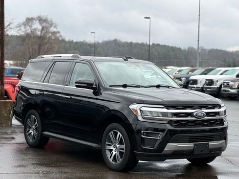 Certified 2024 Ford Expedition Limited image 39