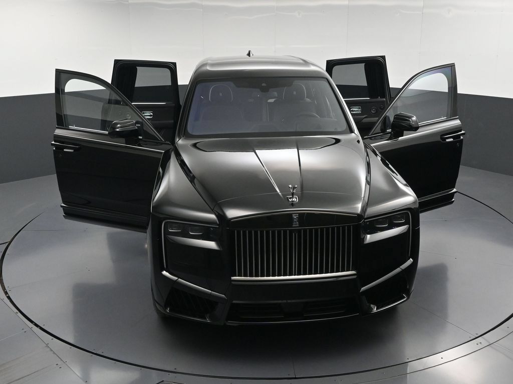 New 2027 Rolls-Royce Cullinan Black Badge AWD/4WD image 39