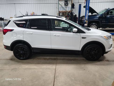 Used 2019 Ford Escape SEL image 7