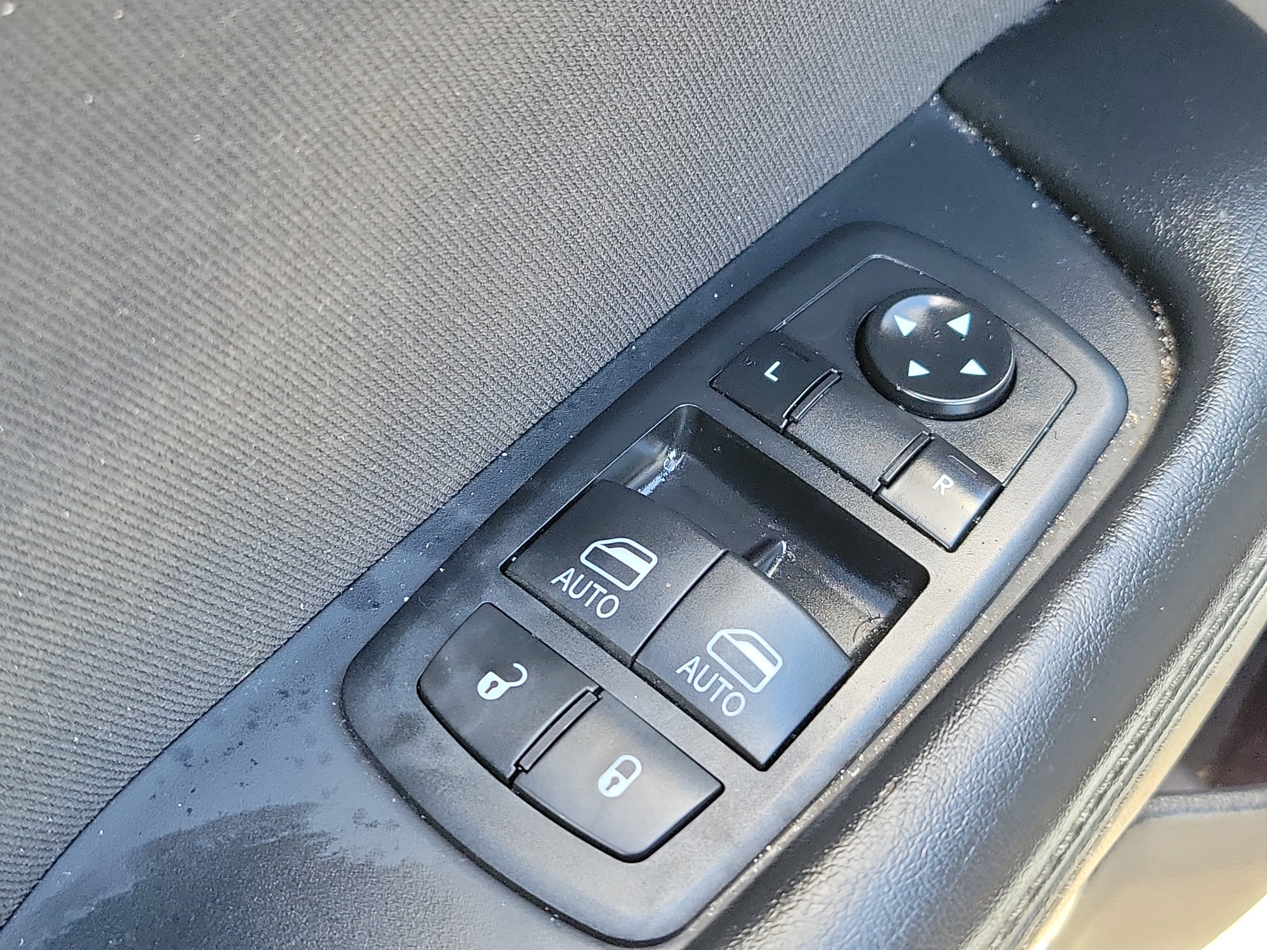Used 2019 Dodge Challenger SXT RWD image 15