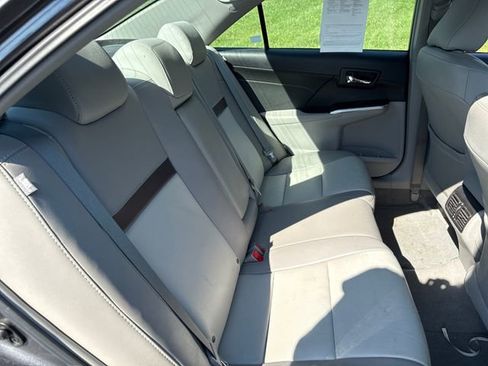 Used 2014 Toyota Camry XLE image 14