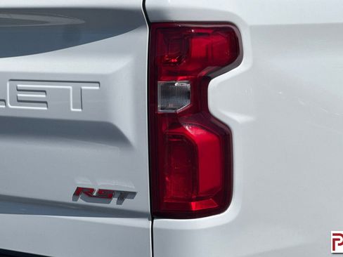 Used 2023 Chevrolet Silverado 1500 RST AWD/4WD image 32