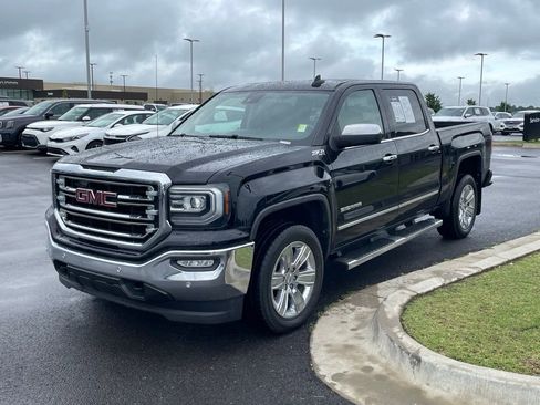 Used 2017 GMC Sierra 1500 SLT AWD/4WD image 3