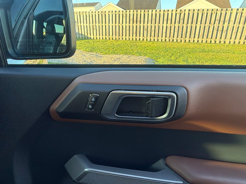 Used 2023 Ford Bronco Outer Banks AWD/4WD image 42