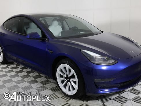 Used 2021 Tesla Model 3 Standard Range Plus RWD image 3