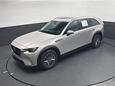 Used 2025 MAZDA CX-90 3.3 Turbo w/ Preferred Package AWD/4WD image 30