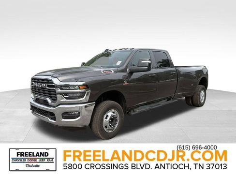 New 2026 RAM 3500 Tradesman AWD/4WD image 7