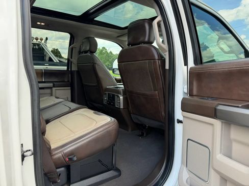 Used 2019 Ford F250 Limited AWD/4WD image 32