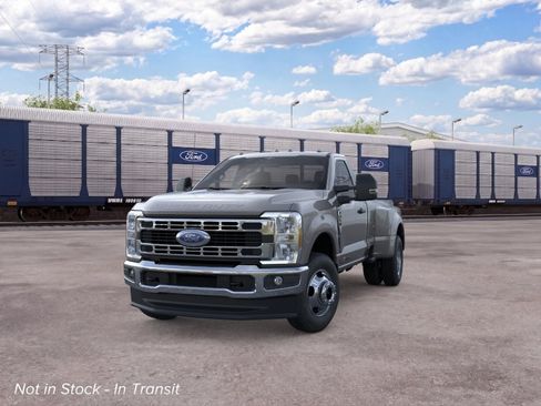 New 2026 Ford F350 4x4 Regular Cab DRW Super Duty image 2