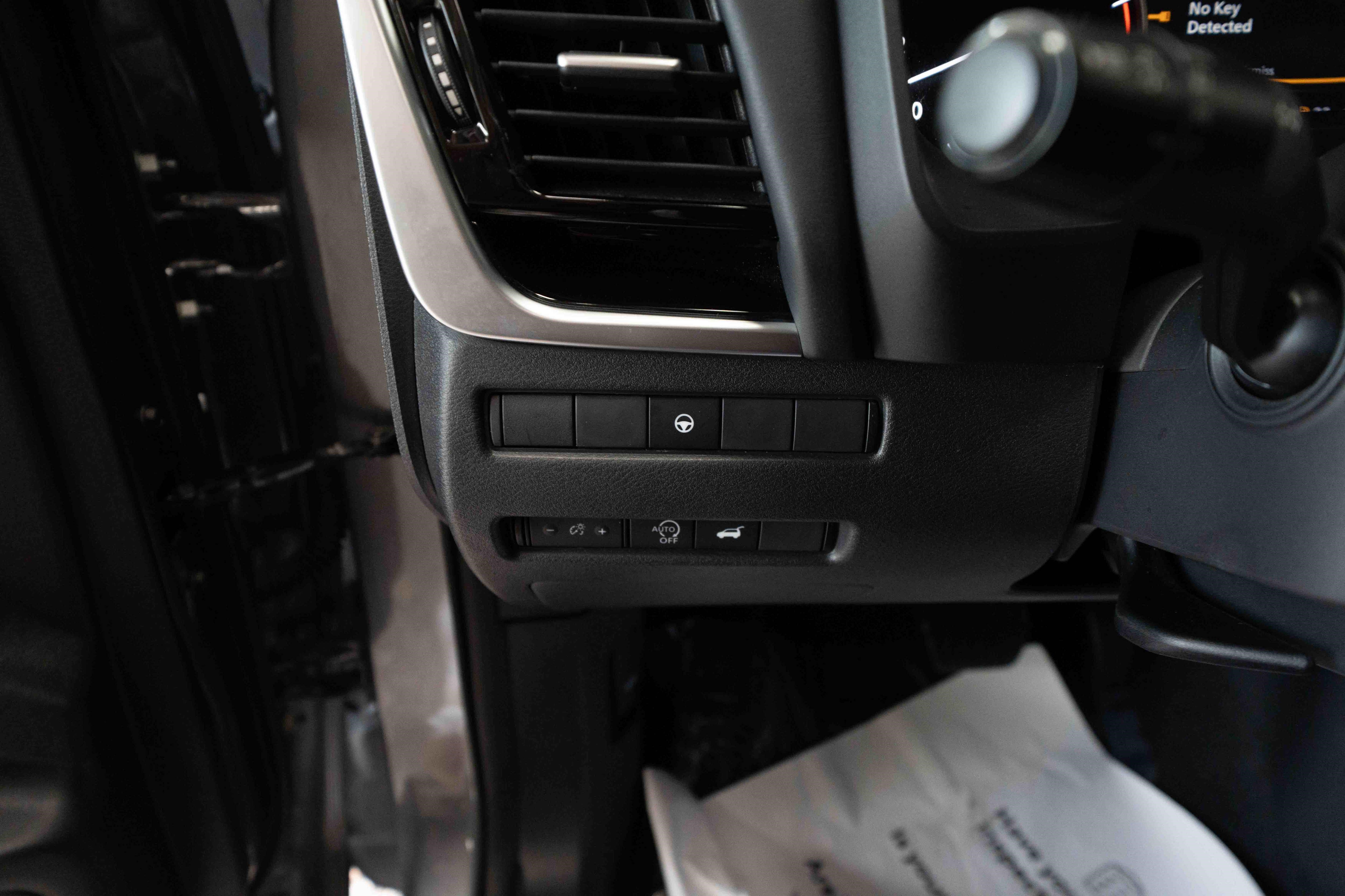 Used 2023 Nissan Rogue SL w/ SL Premium Package AWD/4WD image 11
