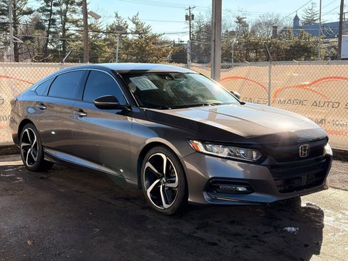 Used 2020 Honda Accord Sport image 6