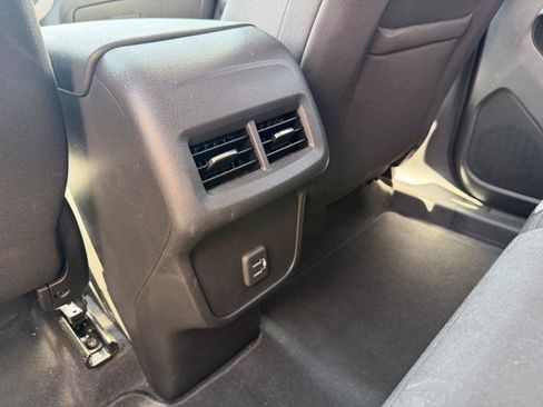 Used 2023 Chevrolet Equinox LS w/ LS Convenience Package AWD/4WD image 14