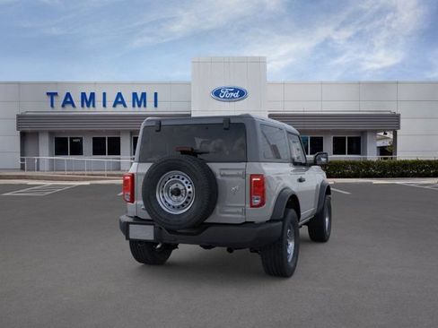 New 2026 Ford Bronco 2-Door AWD/4WD image 8