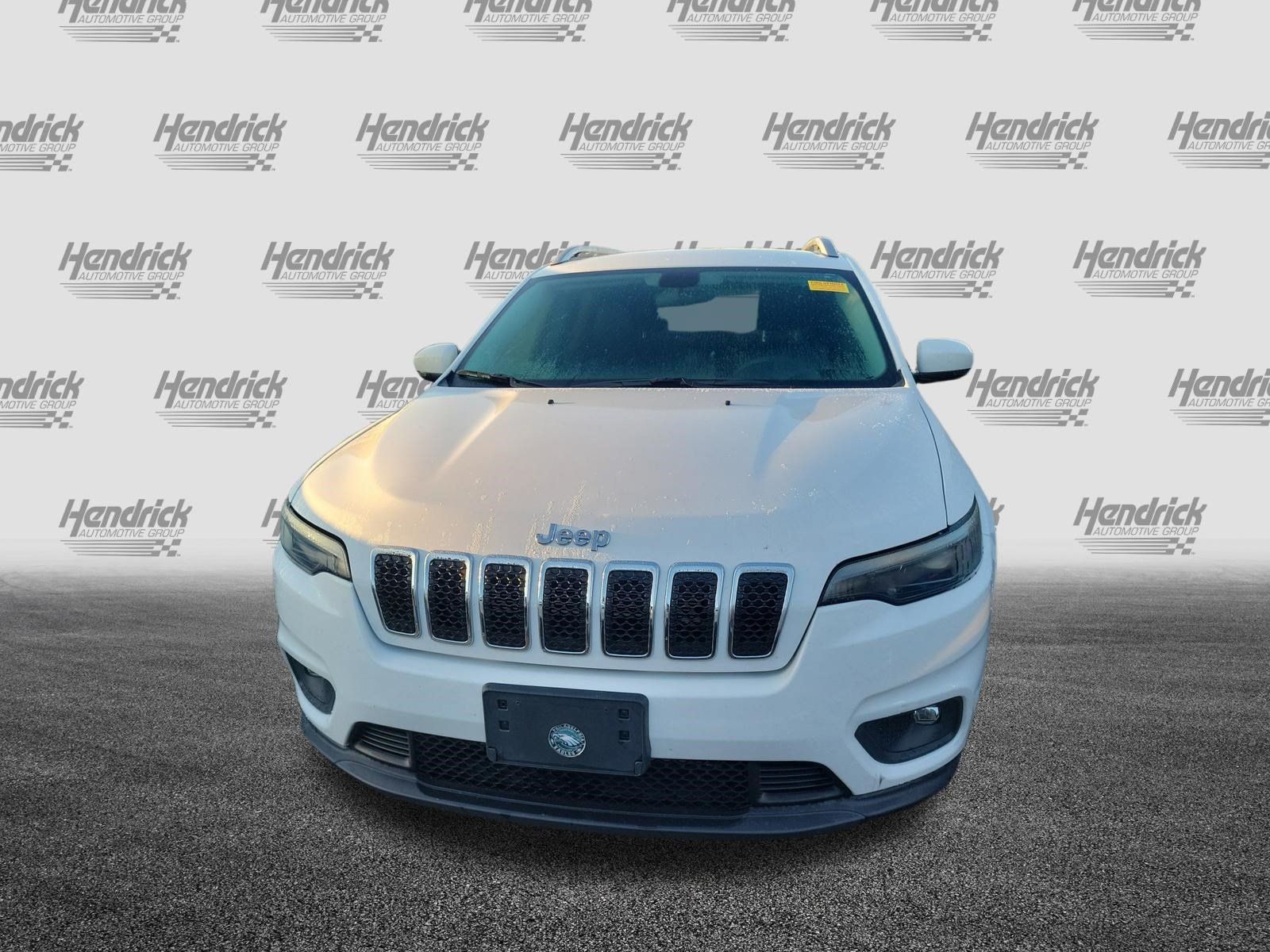 Used 2019 Jeep Cherokee Latitude Plus w/ Cold Weather Group AWD/4WD image 3