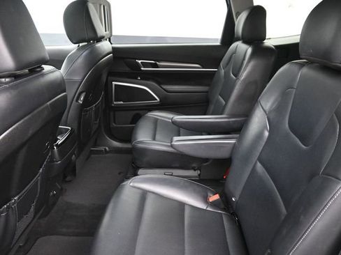 Used 2022 Kia Telluride S AWD/4WD image 19