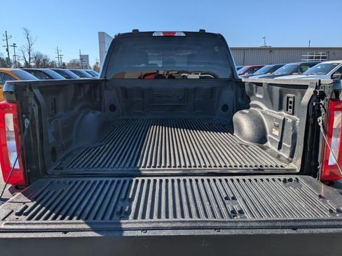 Used 2025 Ford F250 XLT image 15
