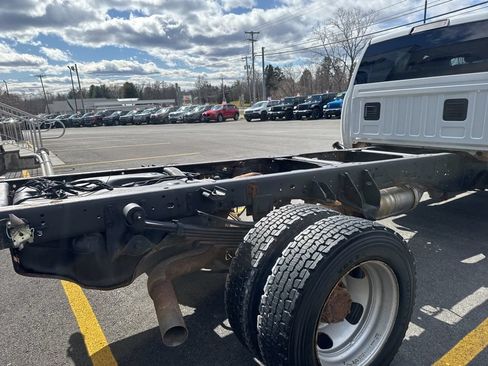 Used 2013 RAM 5500 Tradesman w/ Ambulance Prep Group AWD/4WD image 19