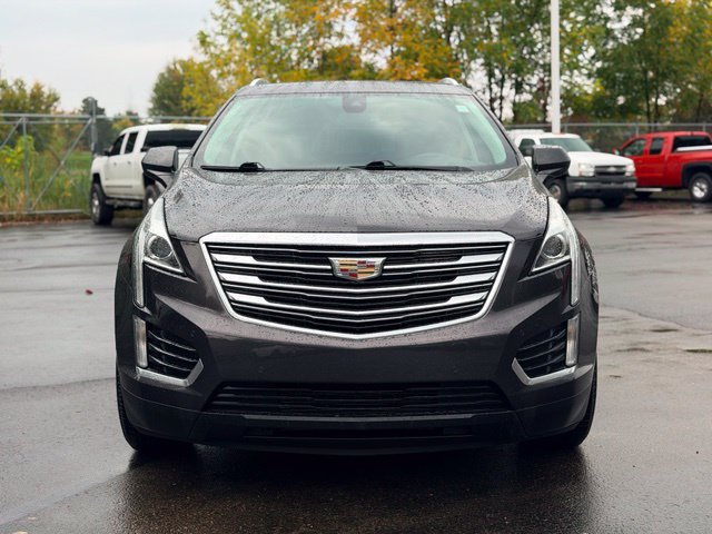 Used 2017 Cadillac XT5 Luxury w/ Driver Awareness Package AWD/4WD image 2