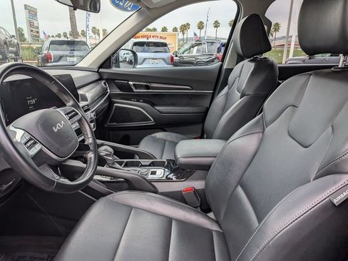 Used 2023 Kia Telluride LX FWD image 15