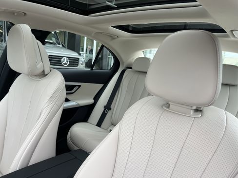 Certified 2025 Mercedes-Benz E 350 Sedan image 19