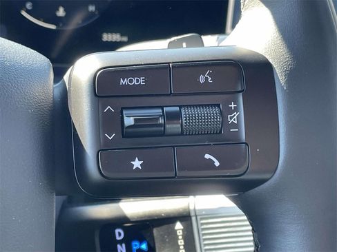 Used 2025 Hyundai Santa Fe Calligraphy image 27