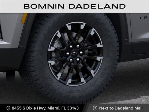 New 2026 Chevrolet Traverse Z71 image 9