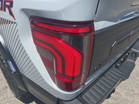 Used 2026 Ford F150 Raptor AWD/4WD image 37
