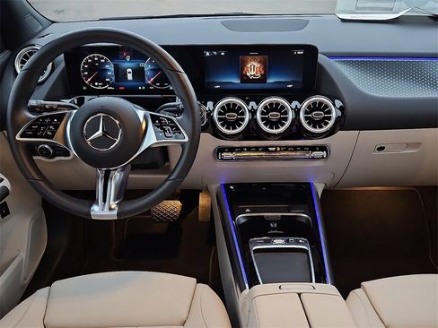 Used 2025 Mercedes-Benz GLA 250 image 19