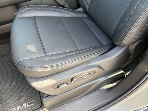 New 2026 GMC Yukon XL Denali w/ Denali Reserve Package AWD/4WD image 18