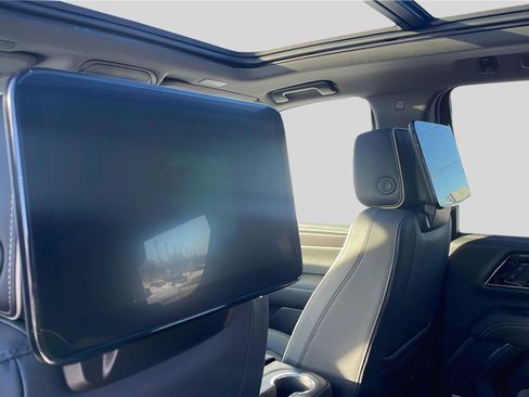 New 2026 GMC Yukon Elevation w/ Elevation Premium Package image 15