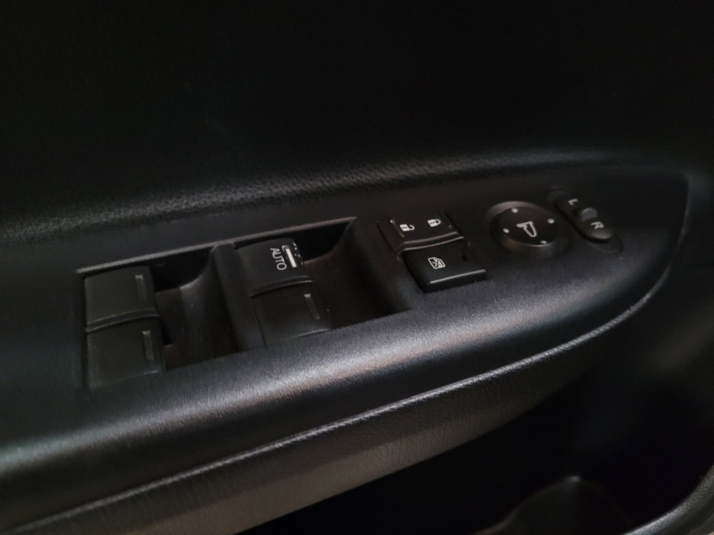 Used 2017 Honda Accord Sport image 27