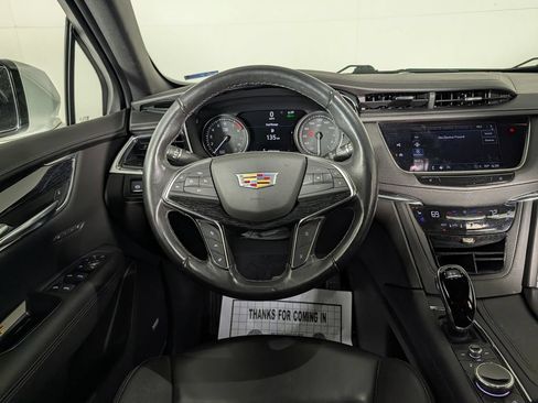 Used 2022 Cadillac XT5 Premium Luxury w/ Technology Package FWD image 20