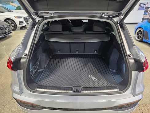 New 2025 Audi Q5 Prestige image 17