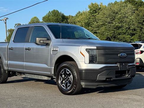 Used 2022 Ford F150 Lightning Pro AWD/4WD image 4