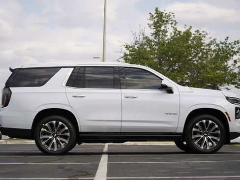New 2026 Chevrolet Tahoe High Country RWD image 7