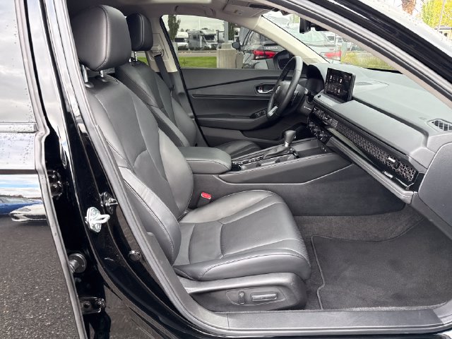 Certified 2025 Honda Accord Touring image 9