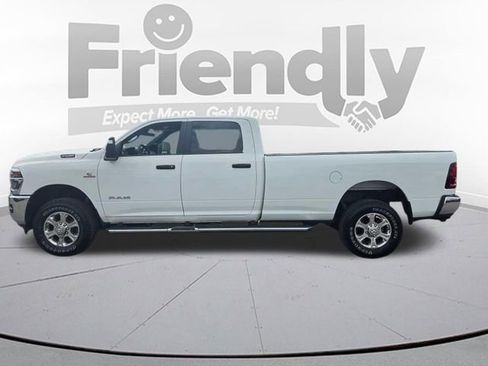 Used 2025 RAM 2500 Big Horn AWD/4WD image 8