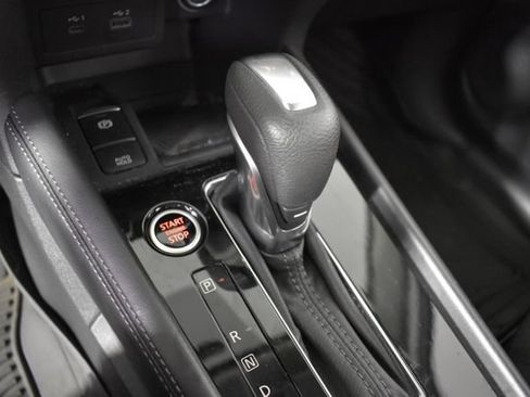 Used 2024 Nissan Kicks SV FWD image 16
