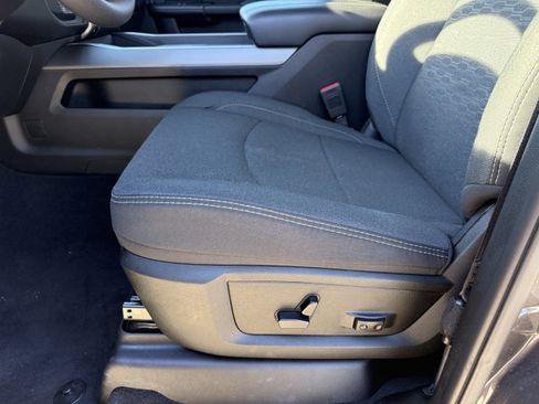 Used 2025 RAM 2500 Lone Star image 27