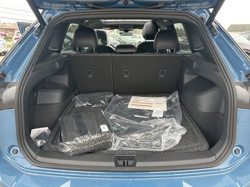New 2026 Volkswagen Tiguan SE R-Line AWD/4WD image 22
