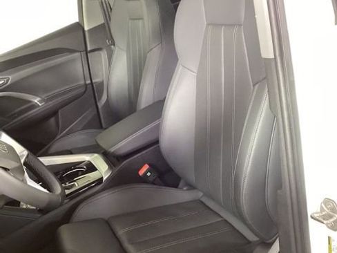 Certified 2025 Audi Q5 Premium Plus w/ Premium Plus image 12