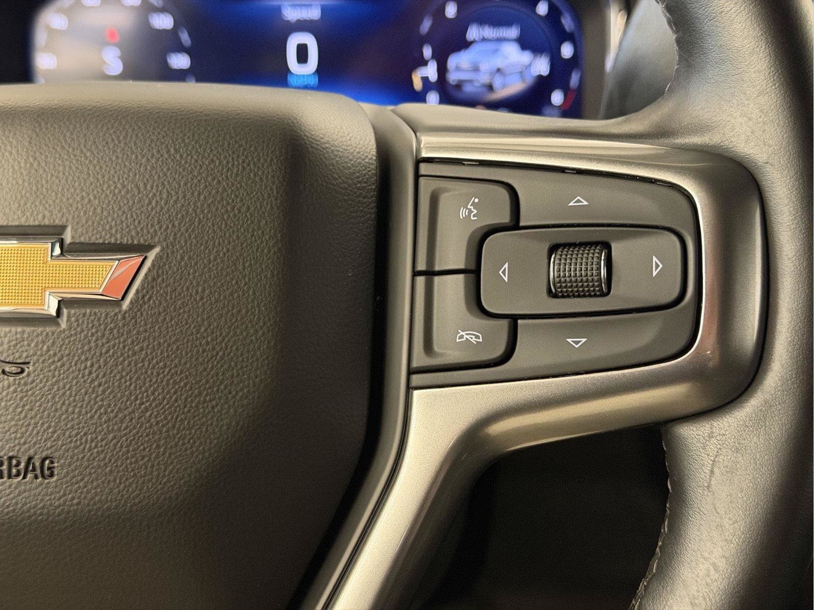 Used 2024 Chevrolet Silverado 1500 LT AWD/4WD image 16