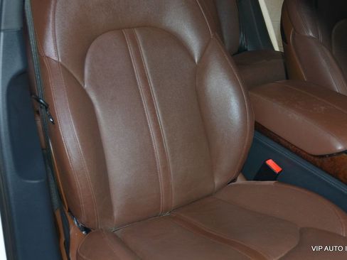 Used 2012 Audi A8 L 4.2 w/ Rear Seat Comfort Pkg image 18