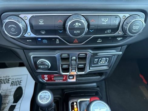 Used 2023 Jeep Wrangler Unlimited Rubicon 4xe image 22