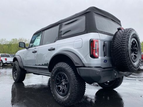 Used 2023 Ford Bronco Wildtrak image 15