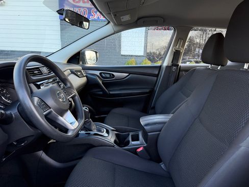 Used 2018 Nissan Rogue Sport S w/ S Appearance Package image 17